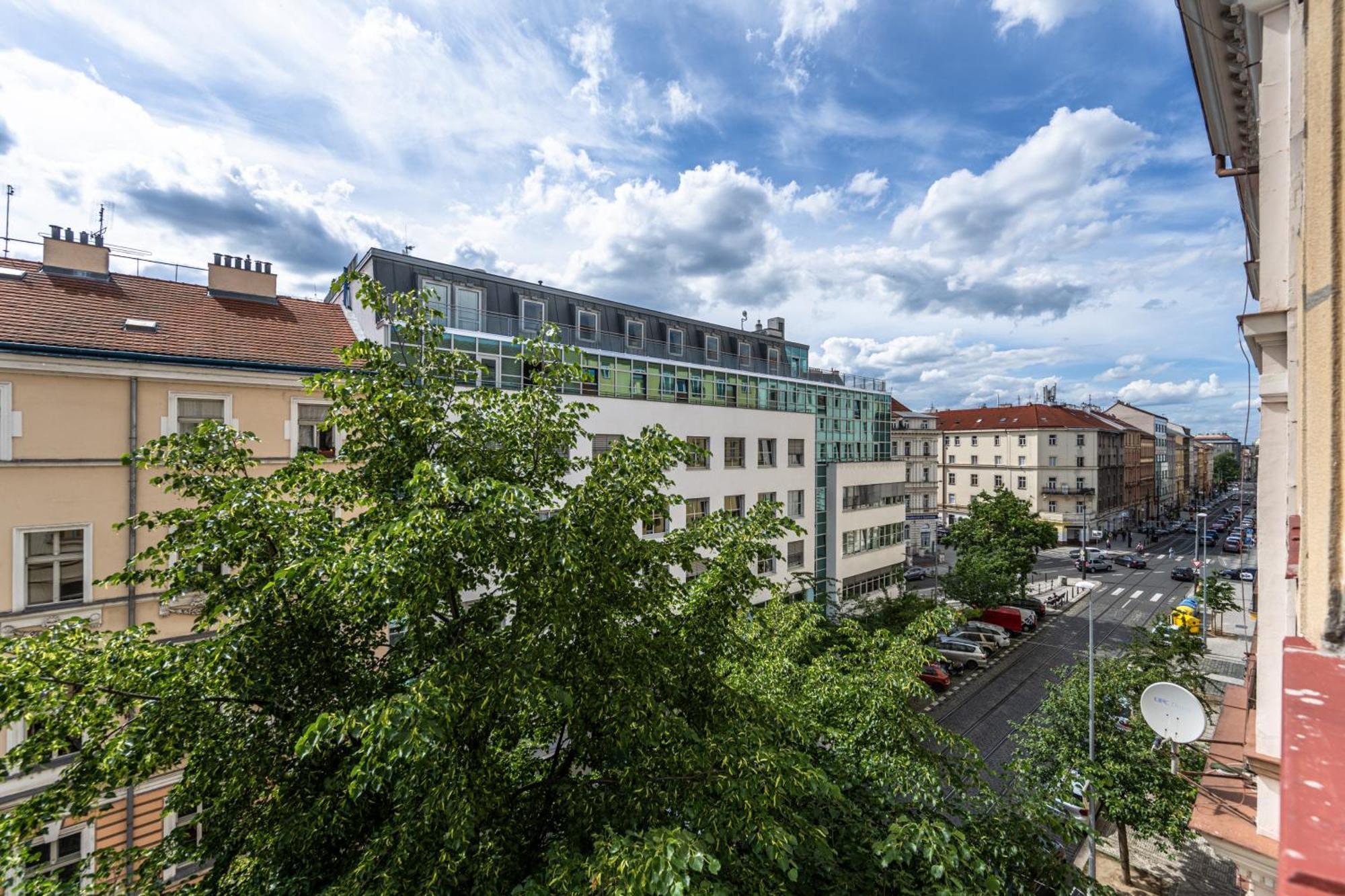 Apartments Safarikova 18 Prague Exterior photo