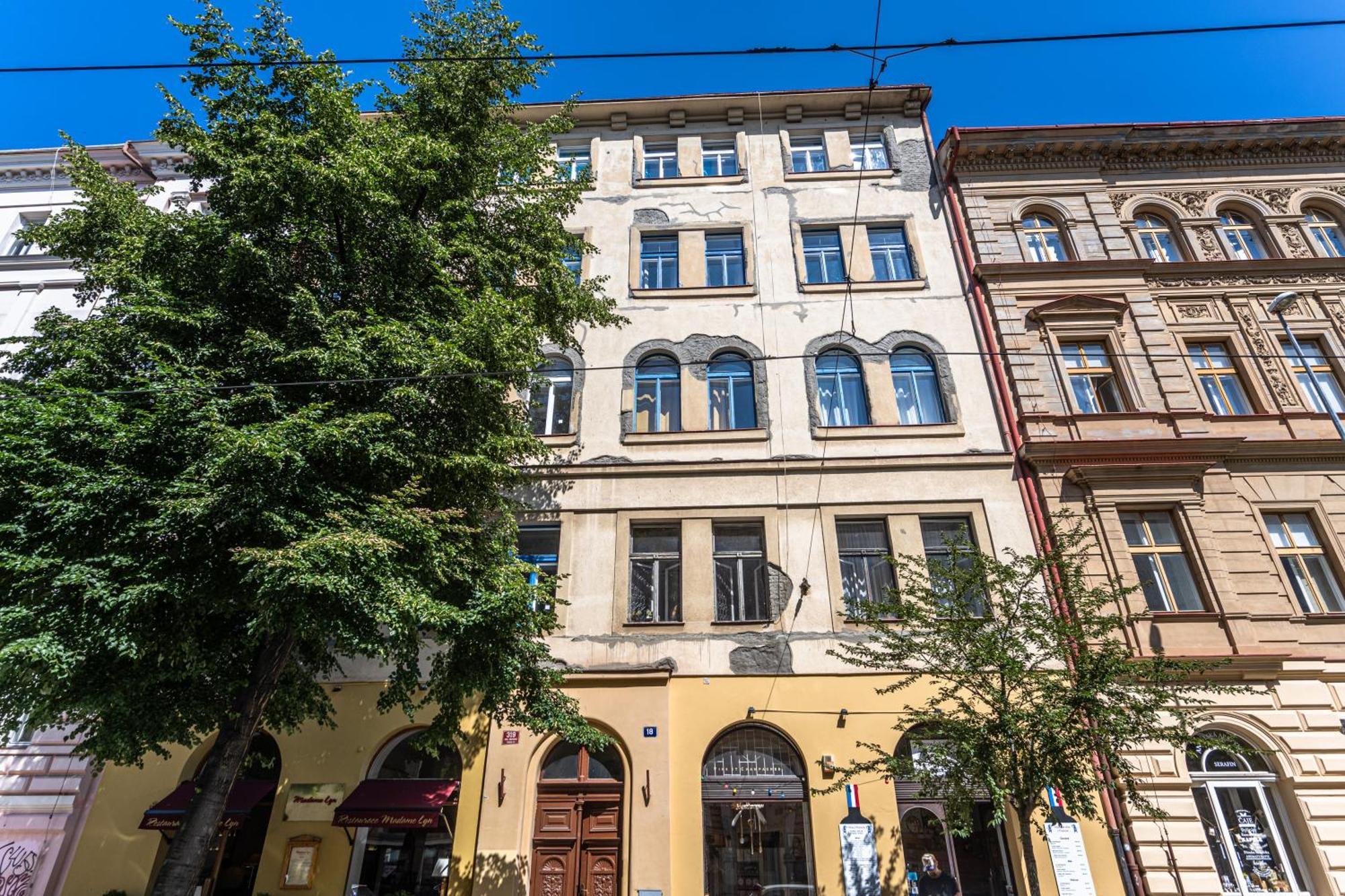 Apartments Safarikova 18 Prague Exterior photo